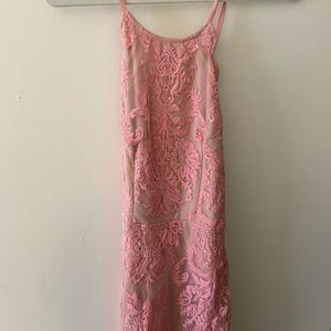 Pink lace bodycon dress